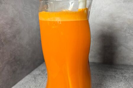 Свежевыжатый сок яблочно-морковный