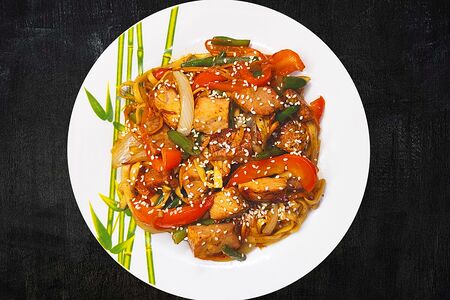 Удон со свининой