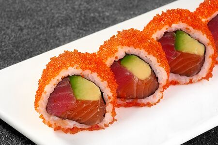 Ролл Тунец-лосось