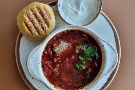 Борщ со сметаной