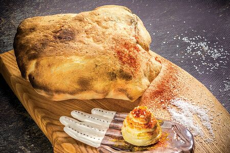 Лепешка с копченым маслом