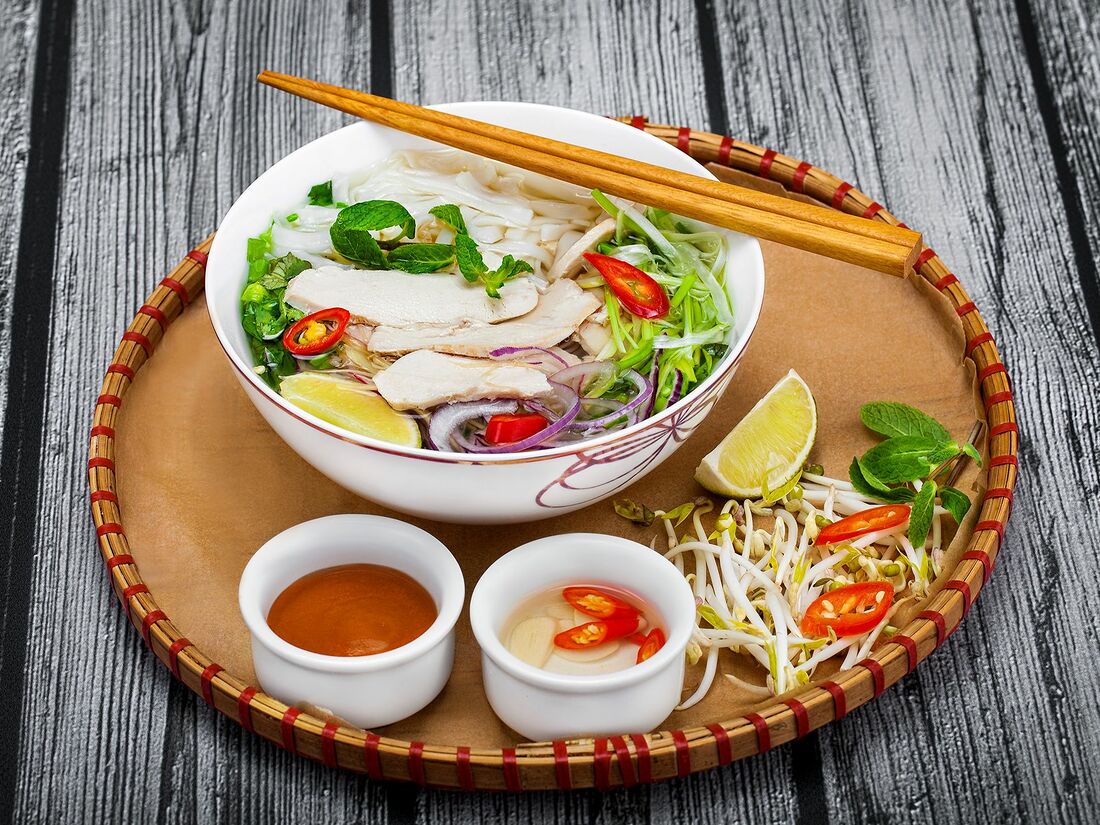 Вьетнамская кухня hot pho. Симфония Вьетнамская кухня Прайм Плаза.