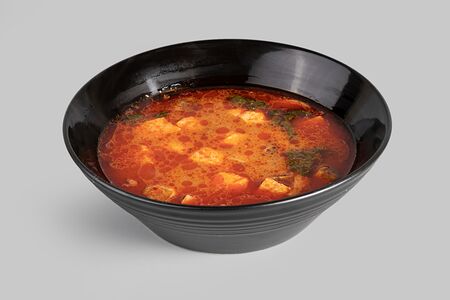 Том ям с морепродуктами