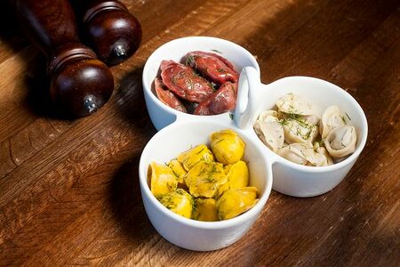 Ассорти пельменей и вареников на выбор