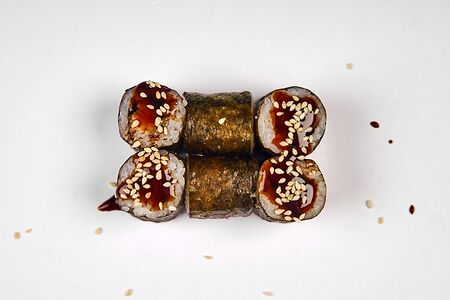 Ролл с угрем