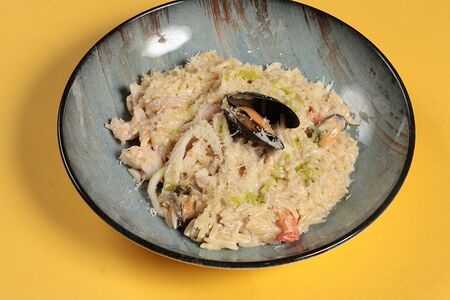 Ризони с морепродуктами