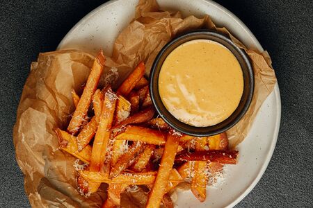 Батат фри с пармезаном