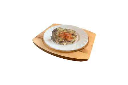 Говядина с грибами под сыром