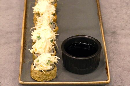 Ролл Горячий пармезан