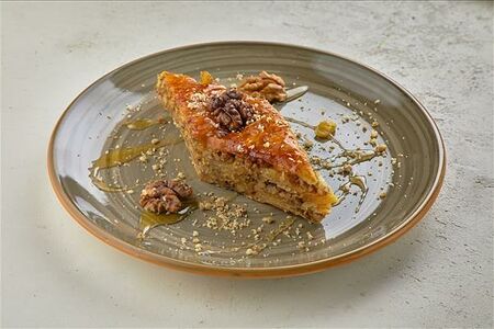 Пахлава из грецкого ореха