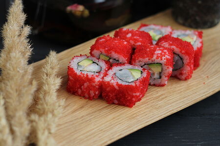 Ролл Калифорния с креветкой