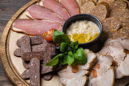 Мясное ассорти по-домашнему