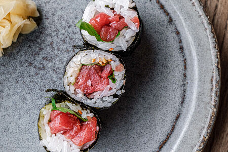 Хэнд-ролл с тунцом Bluefin