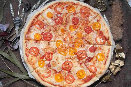 Пицца Маргарита большая