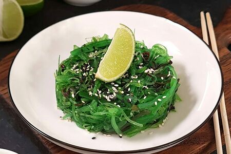 Chi-yuka с ореховым соусом