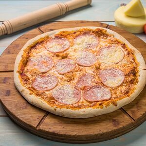Пицца с ветчиной и сыром