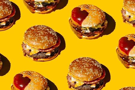 Бургер с сочной куриной котлетой