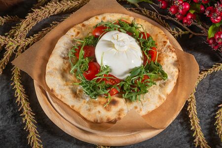 Фокачча с Бурратой