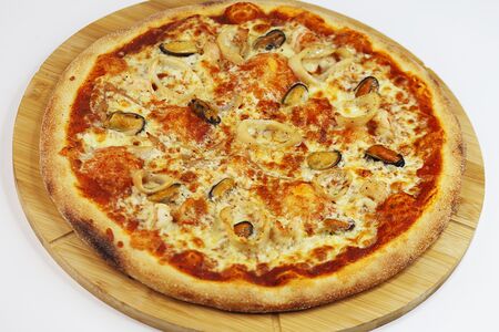 Пицца с морепродуктами S