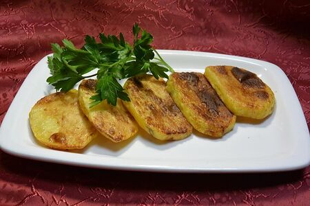 Картофель на мангале