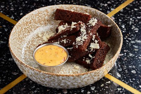 Ржаные гренки с чесноком