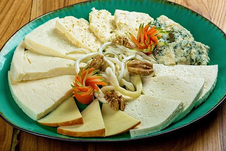 Ассорти из грузинских сыров