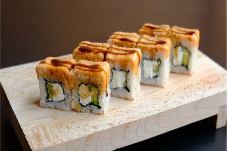 Запеченный ролл Филадельфия гриль