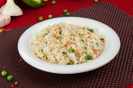 Рис с креветками и овощами