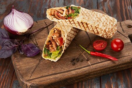 Шаурма в обычном лаваше