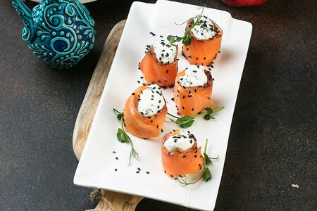 Рулетики из семги