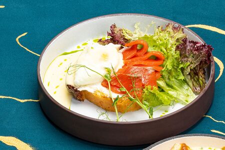 Бенедикт на бриоши с неркой