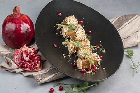 Рулетики из баклажана с сырной начинкой