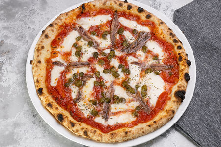 Каперсы и анчоусы