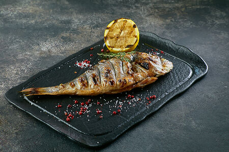 Дорадо на гриле