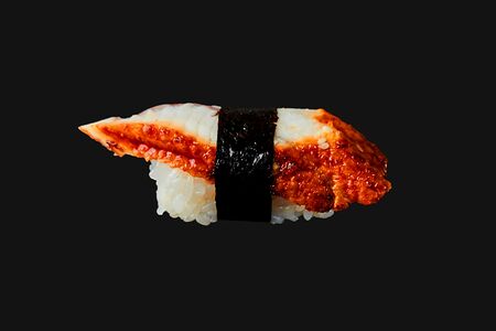 Суши с угрем