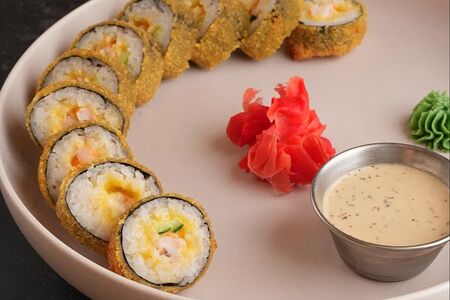 Ролл Креветка с сыром чеддер