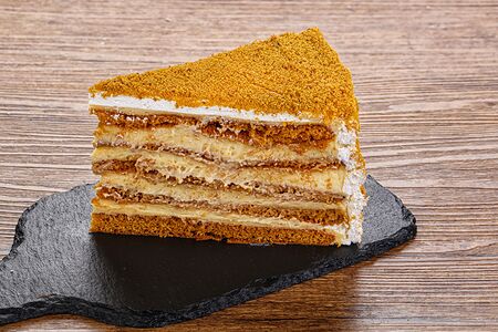 Торт Медовик