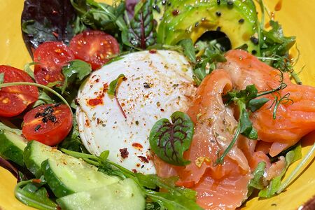 Пашот боул с рыбой