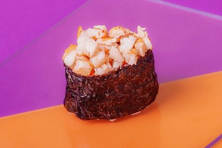 Гункан с креветкой