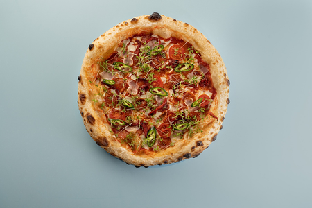 Пицца острая мясная