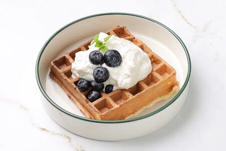 Творожная вафля со сливочным кремом