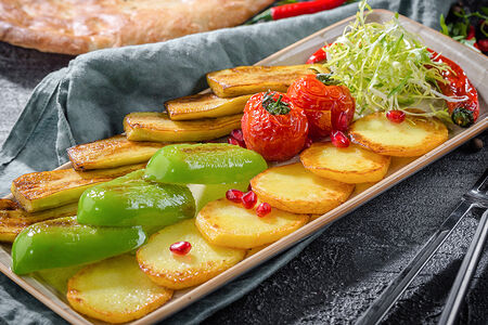 Жареные овощи по-бакински на сковороде