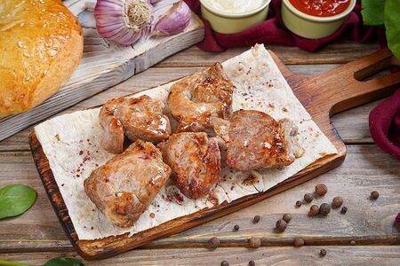 Шашлык из cвинoй шейки