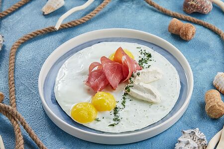 Яичница с пармой