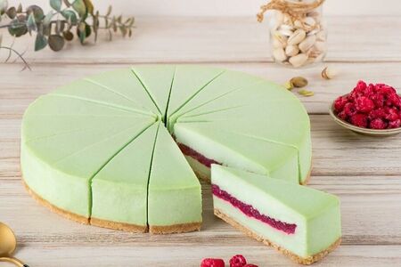 Чизкейк Фисташка и малина