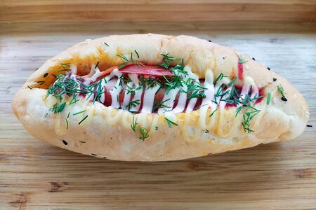 Хот-дог с сосиской