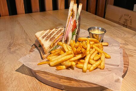 Сэндвич с ветчиной