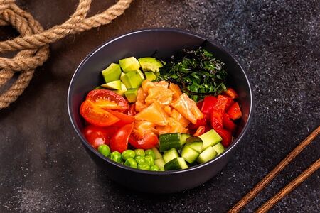 Поке с лососем