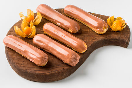 Пирожные Заварные с кремом и помадкой