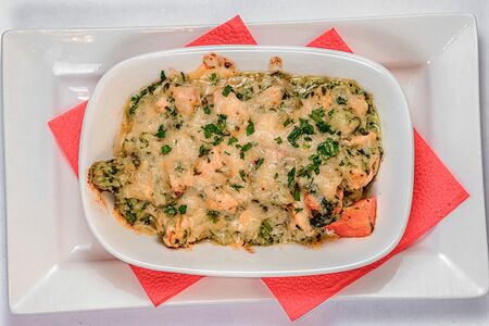 Запеканка с семгой и овощами